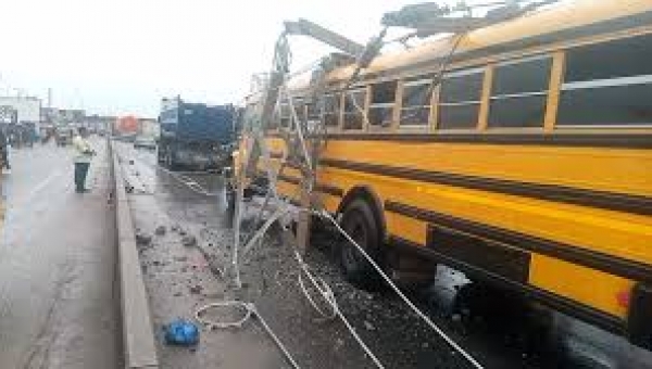 Rain wreaks havoc, destroys electrical poles, vehicles in Ogun